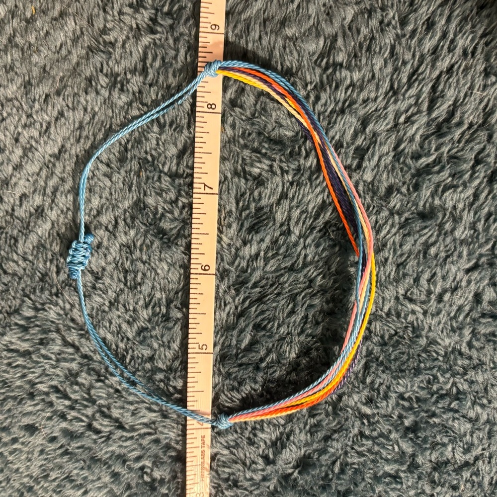 Colorful String Bracelet - Picture 3 of 4